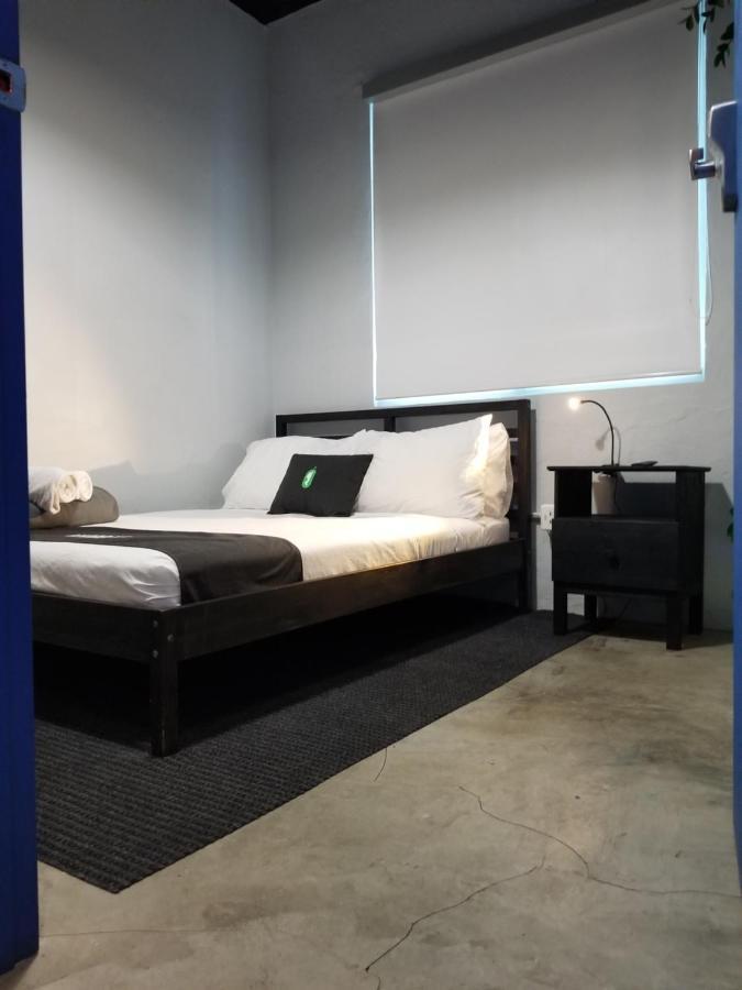 Nomada Urban Beach Hostel- Calle Loiza (Adults Only) San Juan Exterior foto