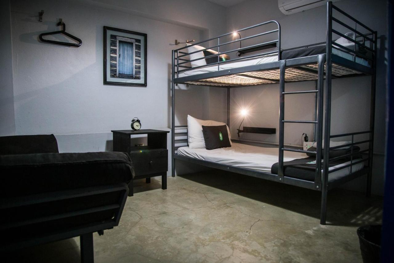 Nomada Urban Beach Hostel- Calle Loiza (Adults Only) San Juan Exterior foto